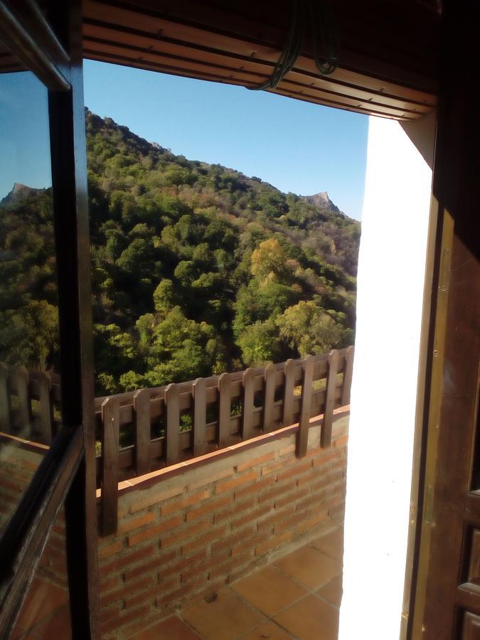 Cortijo La Solana Guest House เกวคาร์-เซียร์รา ภายนอก รูปภาพ