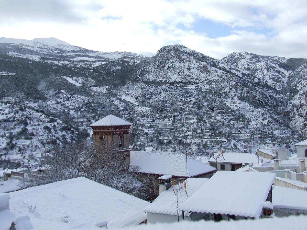 Cortijo La Solana Guest House เกวคาร์-เซียร์รา ภายนอก รูปภาพ