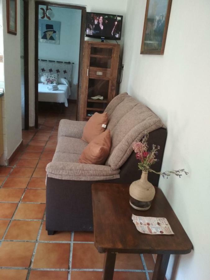 Cortijo La Solana Guest House เกวคาร์-เซียร์รา ภายนอก รูปภาพ