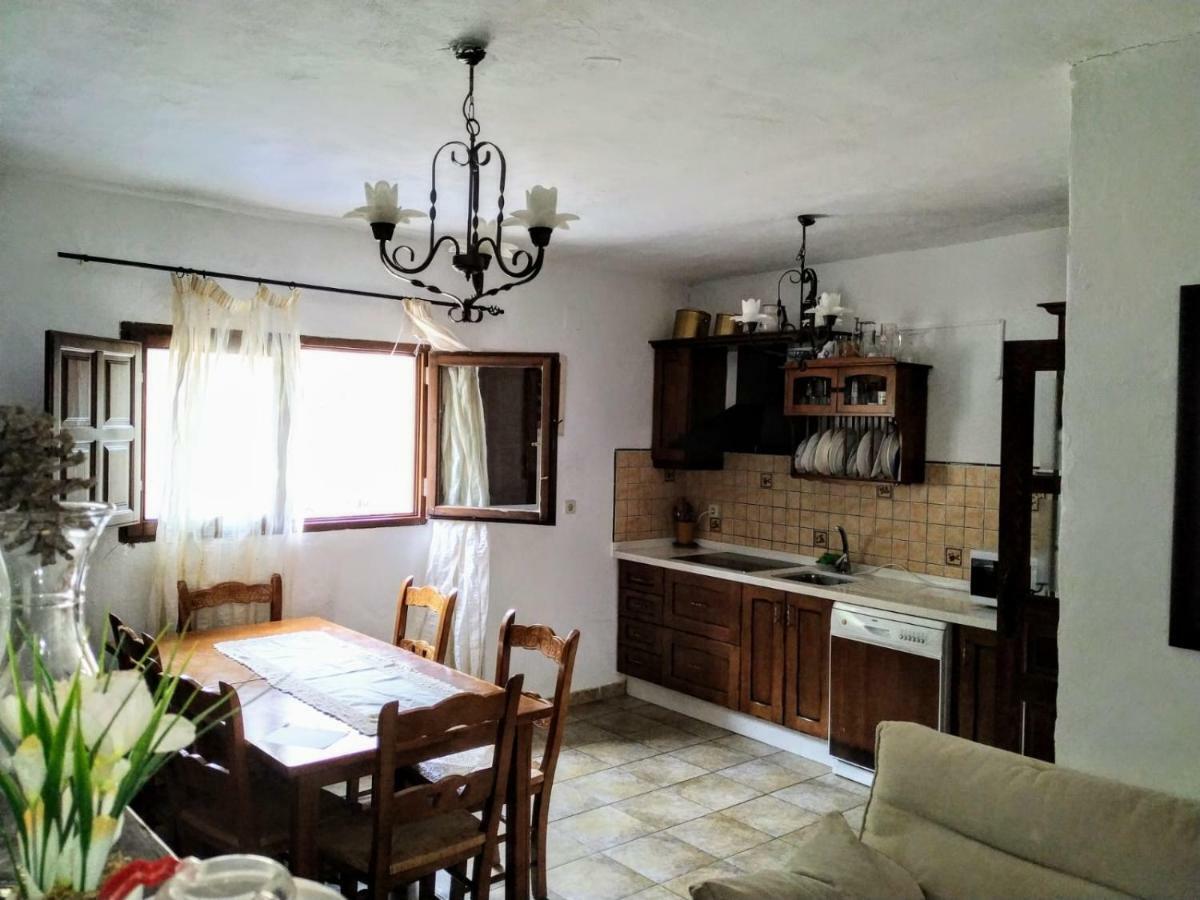Cortijo La Solana Guest House เกวคาร์-เซียร์รา ภายนอก รูปภาพ